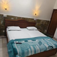 Deepak Motel