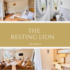 THE RESTING LION - Gourock Town Center Holiday Home Apartment
