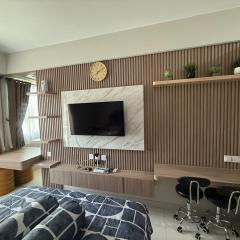 Cozy Studio Near BCS and Grand Batam Mall - with Netflix & free wifi
