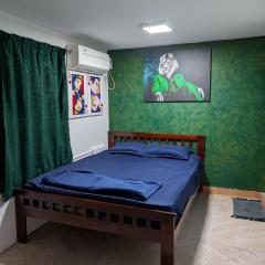 Carbon Stays - Couples & Travelers Friendly Stay