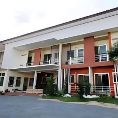 Palm Hill Resort
