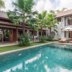 3 BR Barani Villa Tanah Lot with Rice Paddy View & Private Pool