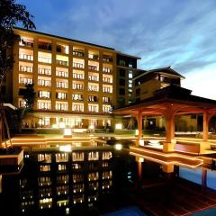 Xinjin Celebrity City Hotel