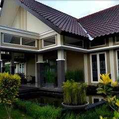 Wonua Monapa Hotel Resort