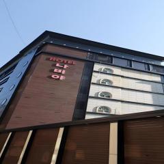 Nabiya Hotel