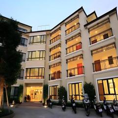 The Xym Hotel