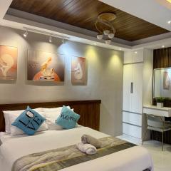 DJS Home Studio Gensan Netflix,free wifi,hot&cold shower,near Airport