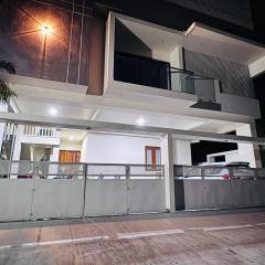 LUXE Premium Service Appartment