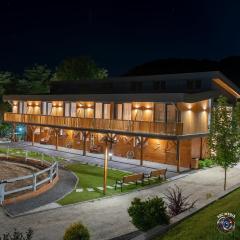 Ecvestria Chalet