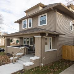 5 Bedroom 3200 Sq Ft House for Downtown Travelers