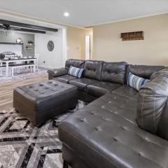 6BR Family Home by Grand Park