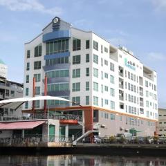 Plaza Sutera Biru Hotel