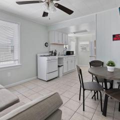 Cozy 1st Floor apt blocks from Beach Boardwalk 1