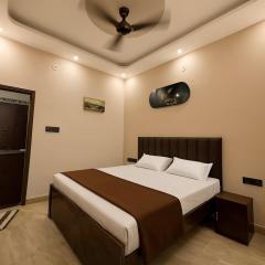 Shyam Residency - 50 mtr from Ram Mandir