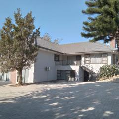 53 Tindale Road Self-Catering Accommodation