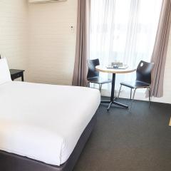 Busselton Motel