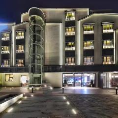 Immersing Hotels & Resort Yunzhu Meiyuan Wuyishan Impression Dahongpao