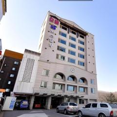 Nostalgia Hotel