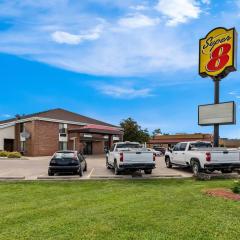 Super 8 by Wyndham Watertown WI