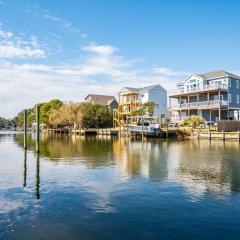 Pescadora by Rather Be Properties