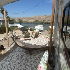 Fisher Paradise Oasis on the River