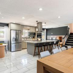 Spacious 5BR, Epic Backyard, Perfect Gatherings