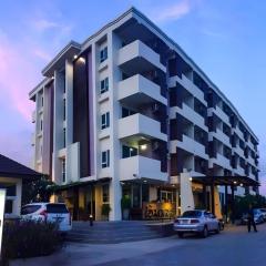 Home Place Lopburi Hotel