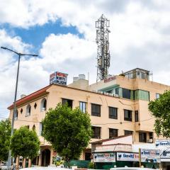 Hotel Kirti Plaza
