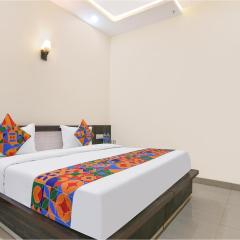 FabHotel Moon Trip