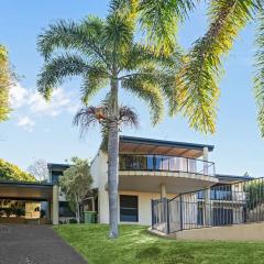 Coastal Family Escape with Pool Balcony and Bay Views