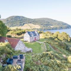 2 bed in Loch Ness CA315
