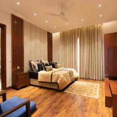 Hotel Empire Suites Near Delhi IGI Airport