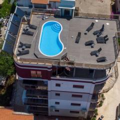 Compass Aparthotel