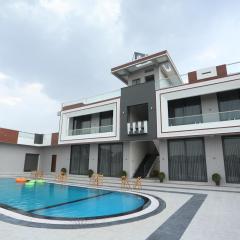 Samyukta Resort