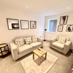 Cosy 2 Bed Apartment - Free Parking -Birmingham City Centre