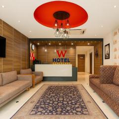 W Hotel Cemerlang