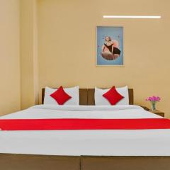 Hotel O Raas Near Hira Sweet