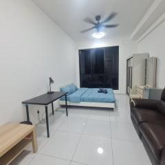 Sky Tree Service Apartment, Bukit Indah