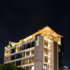SeSaya Poshtel & Bistro - Colombo's Newest and Finest Poshtel Dorms and Rooms
