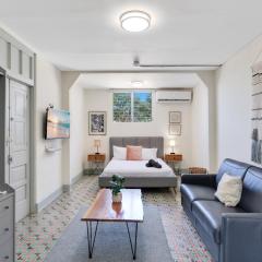 Apartment for 4 with Power Generator & Modern Kitchen