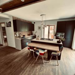 Luce private deluxe apartment near the station