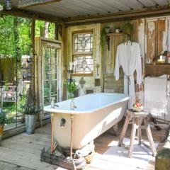 The Woodlands Retreat