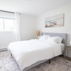Peaceful Suite near Vernon Armstrong Brand New