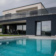 Vila Altura- Luxury Hiltop Retreat with Panoramic View & Teracce