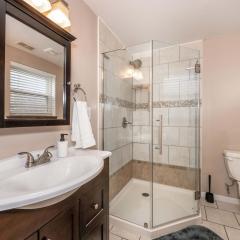 Mason Marvel Luxe Stay with Pool and Hot Tub