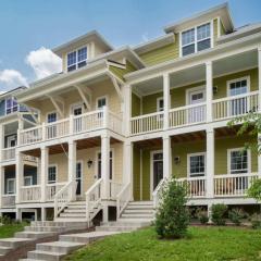 Cumberland Emerald - Walk to Dining