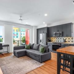 Creekside Modern - Condo for 4