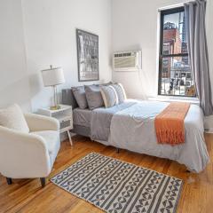 Chic 2BD Upper East Side Retreat