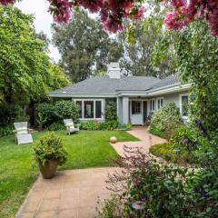 Montecito Retreat - Walk to Beach Near Downtown