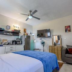 Galexi Aura Suite - 12min from UVF Airport